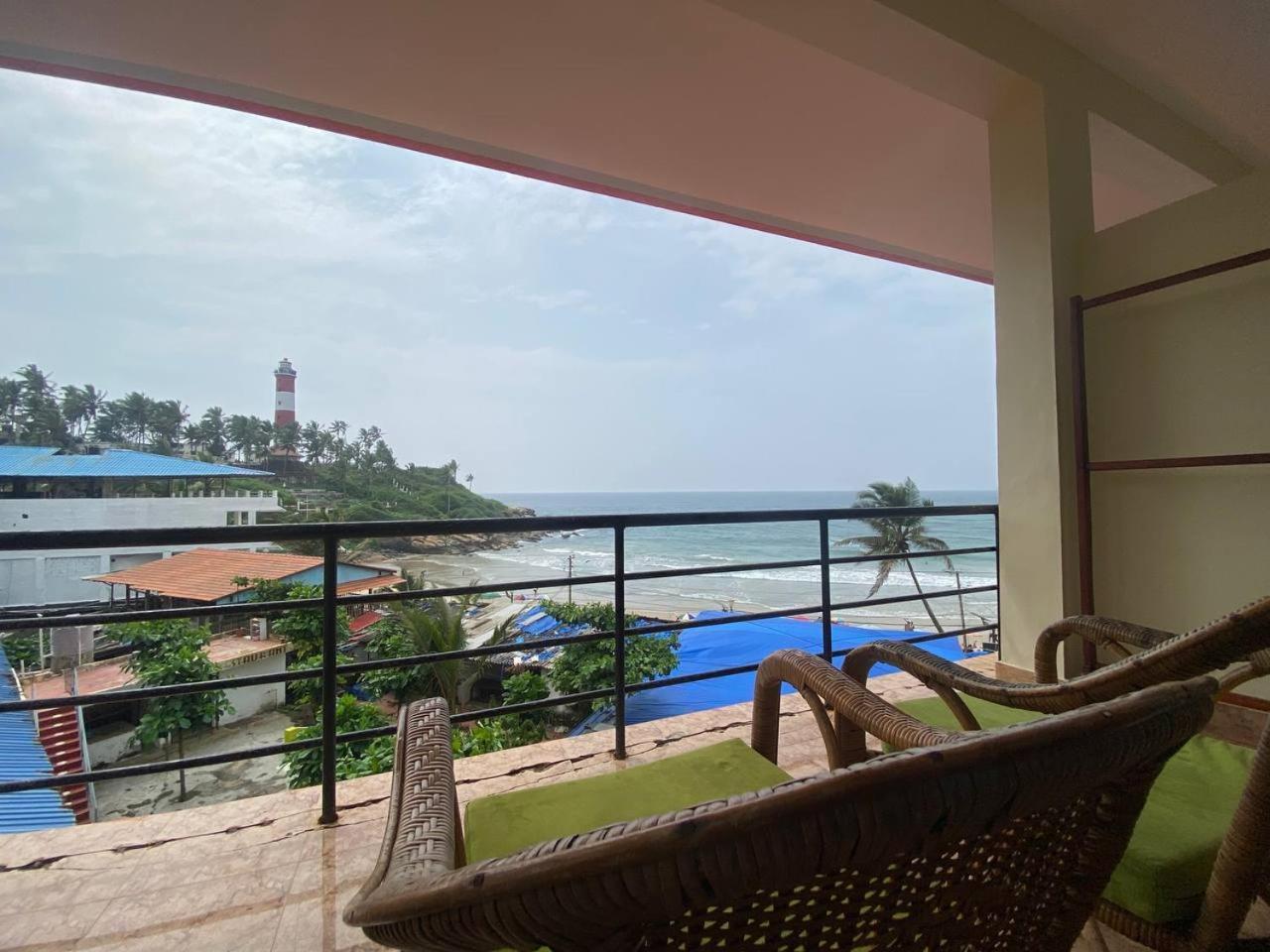 Karma Ayurvedic Beach Resort Kovalam Zimmer foto